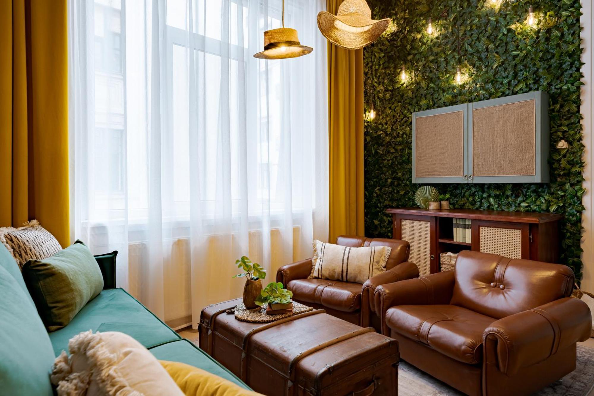 Jungle Aesthetics Downtown Apartman Aircon And Garage Parking Βουδαπέστη Εξωτερικό φωτογραφία