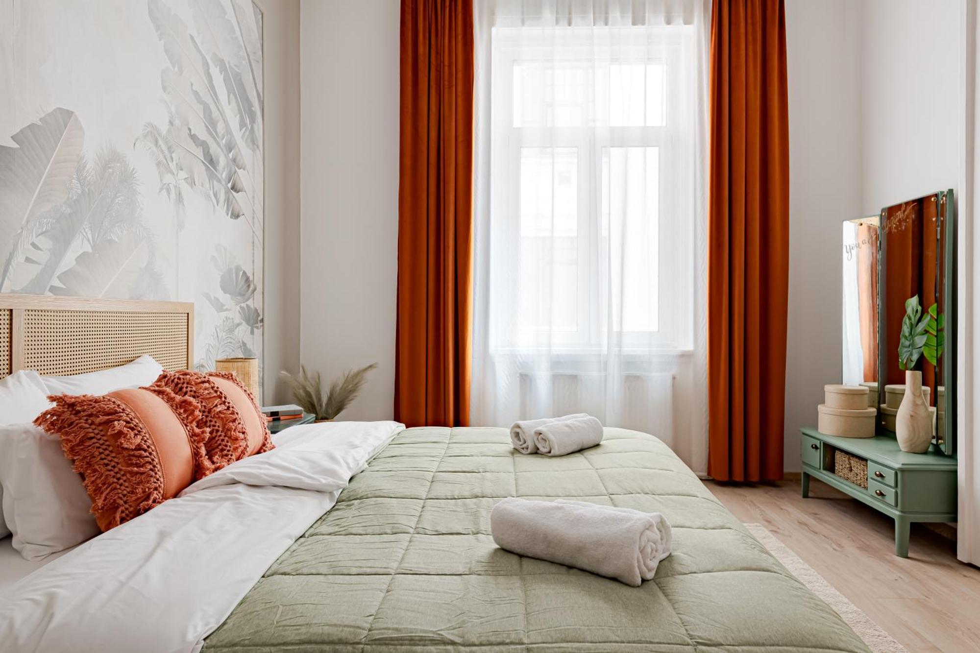 Jungle Aesthetics Downtown Apartman Aircon And Garage Parking Βουδαπέστη Εξωτερικό φωτογραφία