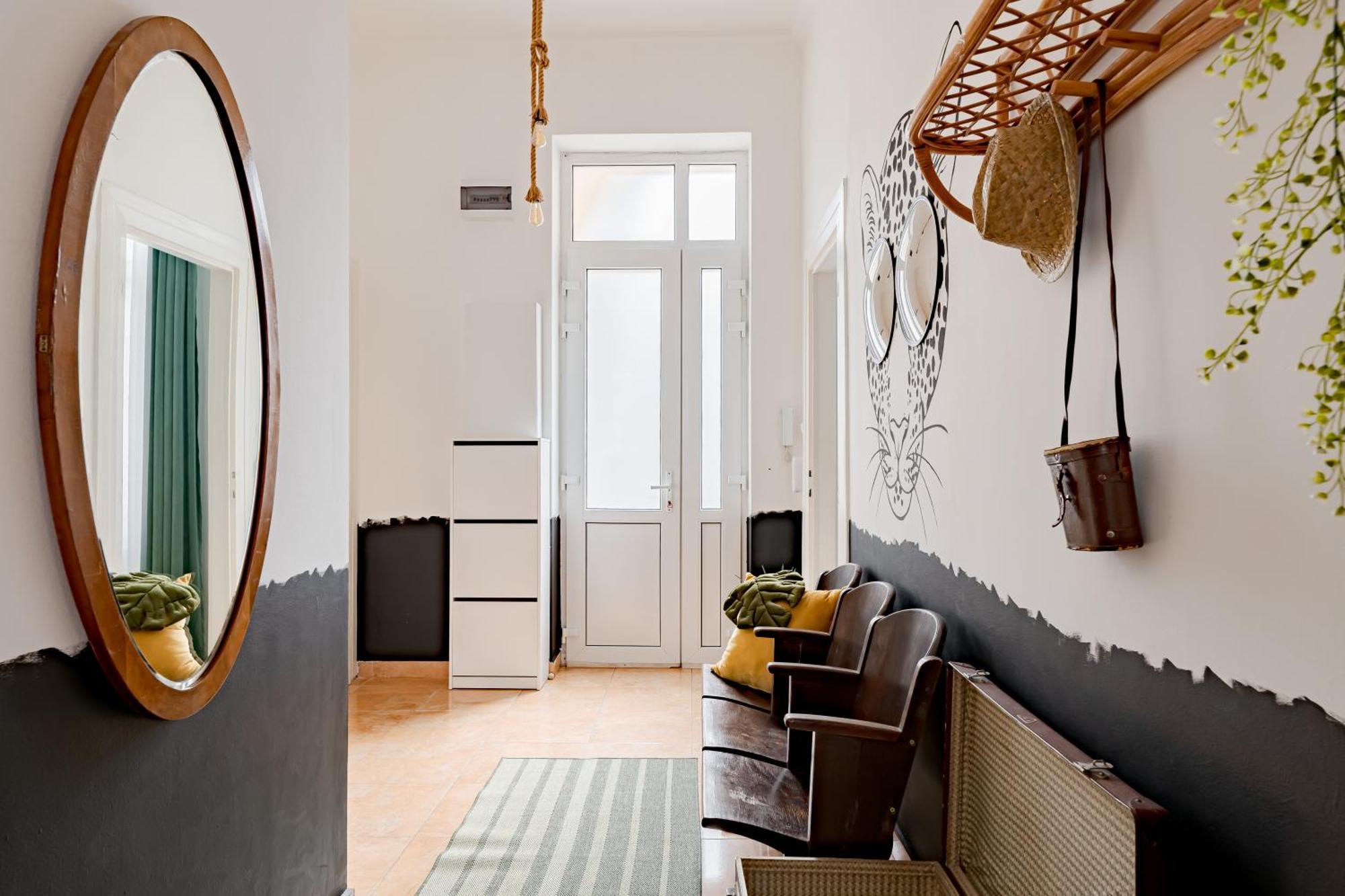 Jungle Aesthetics Downtown Apartman Aircon And Garage Parking Βουδαπέστη Εξωτερικό φωτογραφία